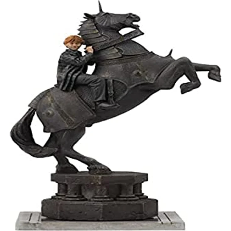 Iron Studios Deluxe: Harry Potter - Ron Weasley at The Wizard Chess Art Scale Statue (1/10) (WBHPM40521-10) – Bild 1