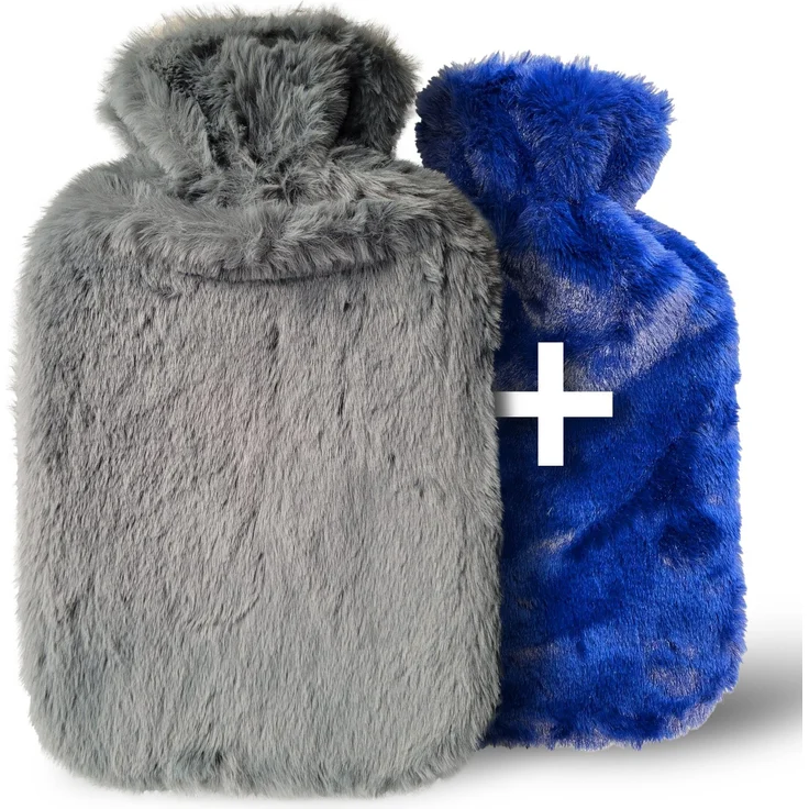 IEA Medical Wärmflasche 2L mit 2x weich flauschigem Bezug, zur Schmerzlinderung & Warm-/Kalttherapie, BPA-Frei, Dunkelblau und Dunkelgrau, Set – Bild 1