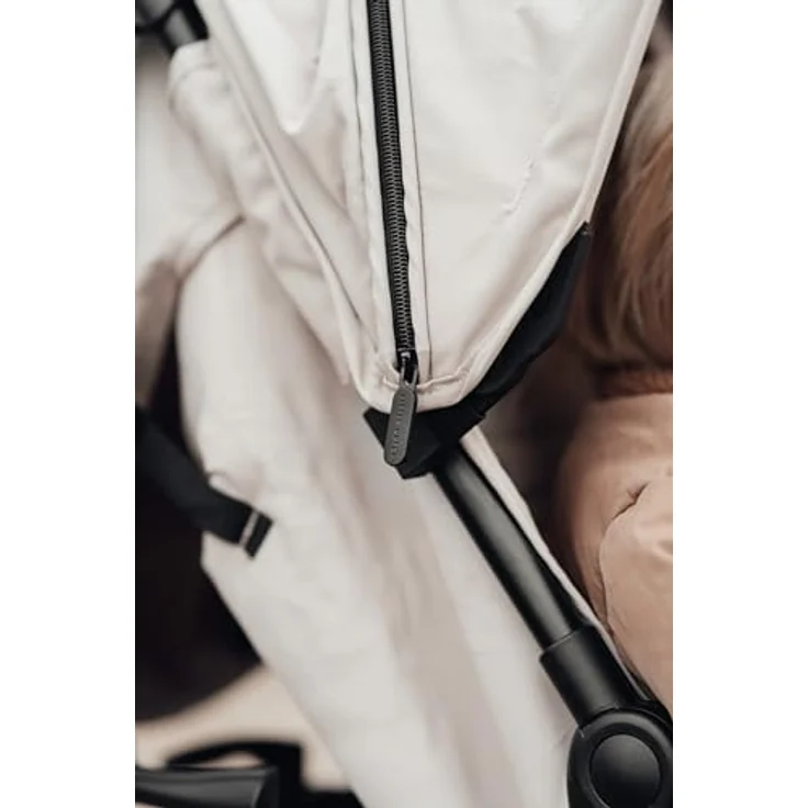 Little Dutch 7018.BEIGE Kinderwagen Buggy, inklusive 5-Punkt-Gurt, beige – Bild 2