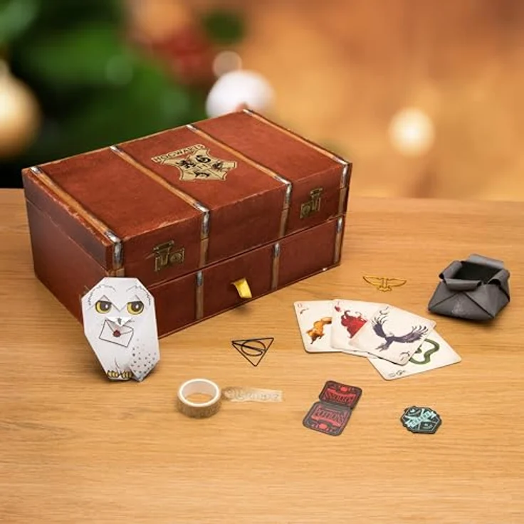 Paladone Harry Potter Erinnerungsbox Adventskalender, 24 feste Überraschungen mit Schreibwaren & Gadgets, offiziell lizenziertes Geschenk für Fans – Bild 2