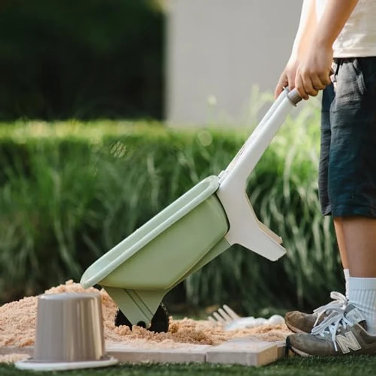 dantoy Schubkarre Set, Sandspielzeug mit Eimer und Gartengeräten, robust für drinnen und draußen – Bild 5