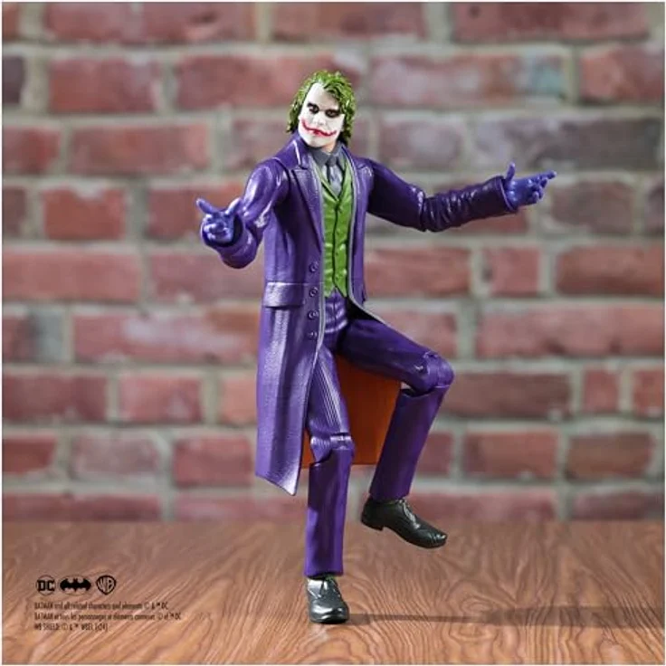 DC Comics The Dark Knight - The Joker Actionfigur, 30cm mit 11 Bewegungspunkten, detailgetreues Film-Design, für Sammler und Kinder ab 3 Jahren – Bild 2