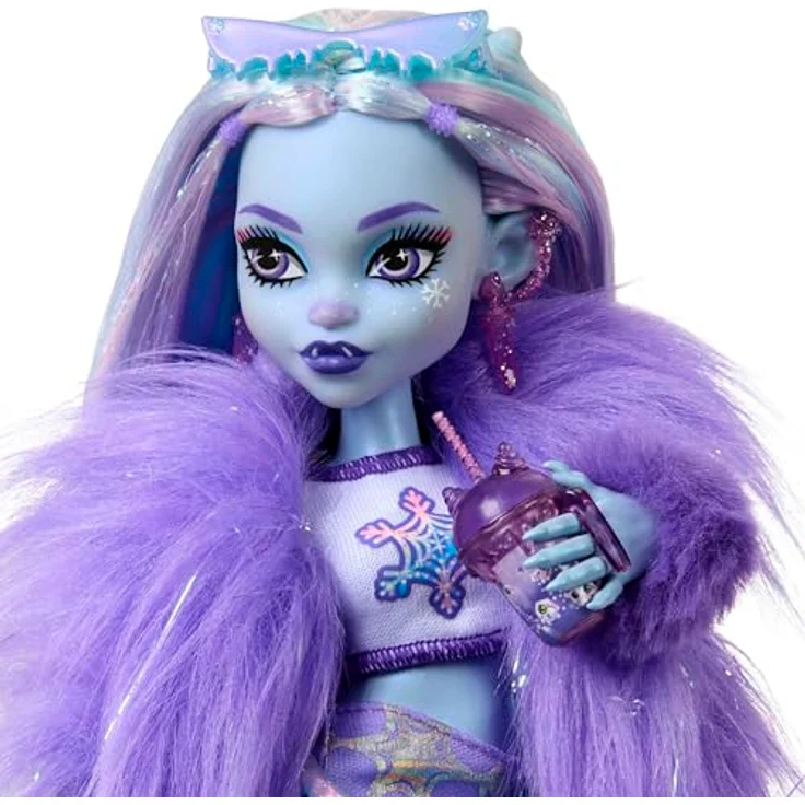 Mattel® Anziehpuppe Mattel HNF64 - Monster High Abbey Bominable Puppe, beweglich mit Zubehör und Wollmammut Tundra, ab 4 Jahren – Bild 4