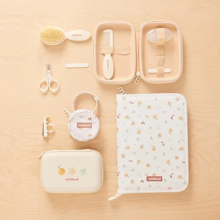 Miniland Babykit Valencia, Pflegeset für Babys mit wasserdichtem Etui, Kollektion Valencia – Bild 4