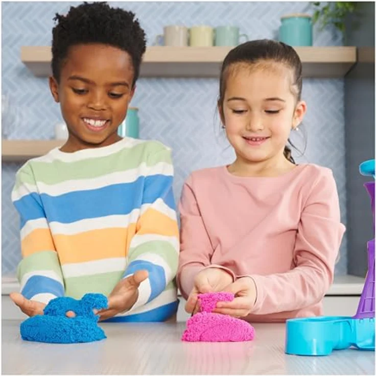 Spin Master Kinetic Sand Soft Serve Ice Cream Station, Bastelset mit 397g farbigem Kinetic Sand für kreative Eiskreationen – Bild 10