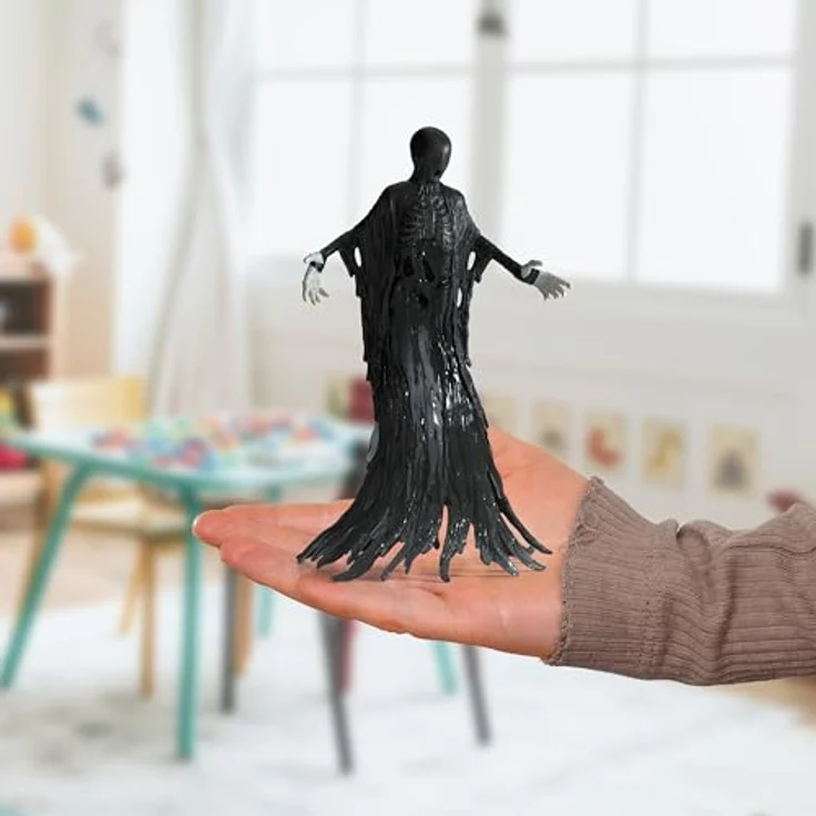 SCHLEICH 13992 Dementor, detailgetreue Harry Potter Spielfigur mit schwarzem Umhang, 16 x 11 x 18 cm, für Sammler ab 6 Jahren – Bild 2