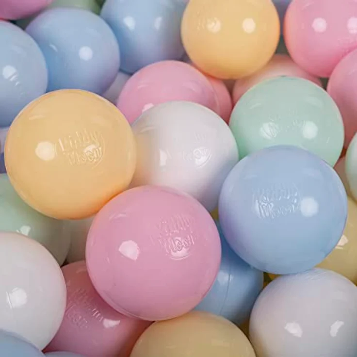 KiddyMoon 50 Bälle, 7 cm Spielbälle für Bällebad, Einfarbige Plastikbälle in Pastellblau/Pastellgelb/Weiß/Minze/Rosa, BPA-frei, Made in EU – Bild 1