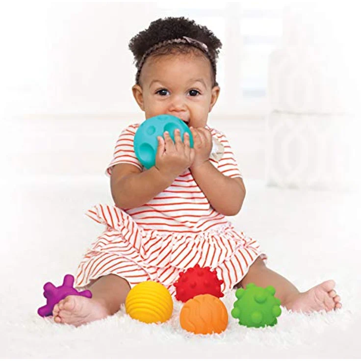 INFANTINO Texturierte Bälle Set, Sensorisches Spielzeug für Babys ab 6 Monaten, Multicolor, 6 Stück mit verschiedenen Texturen und sicheren Materialien – Bild 2