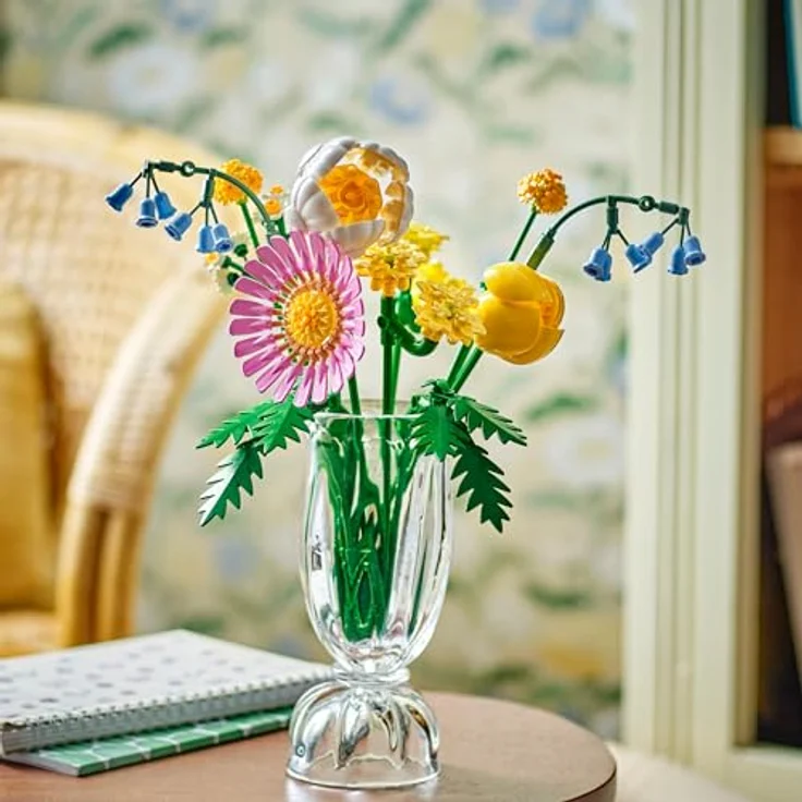 LEGO Botanicals Kleiner Sommerstrauß, Bauset mit Kunstblumen, inkl. Glockenblumen, Butterblumen, Tulpen, verstellbare Stiele, Spielzeug für Mädchen ab 9 Jahren, 10347 – Bild 5