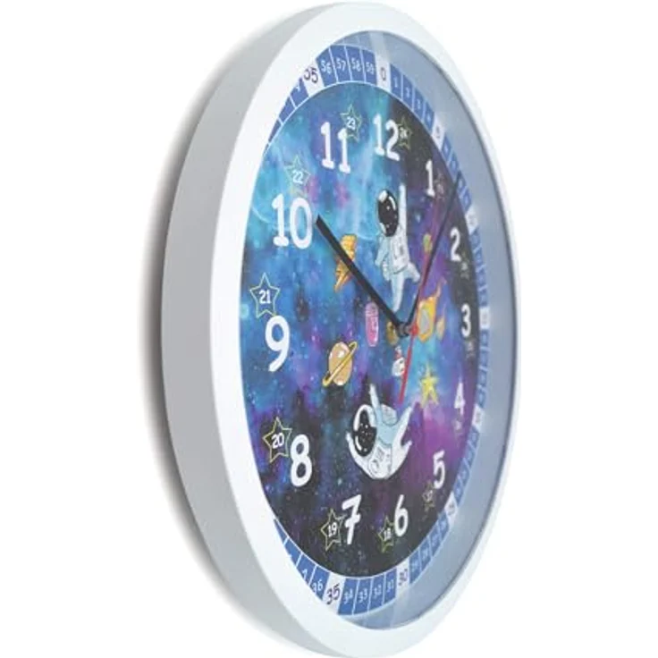 K&L Lautlose Kinder Wanduhr für Mädchen und Jungen langlebige Lernuhr 30cm groß Uhrzeit lesen Lernen Kinderuhr Lesehilfe (30 cm, Fliegende Astronauten) - Preisvergleich – Bild 3