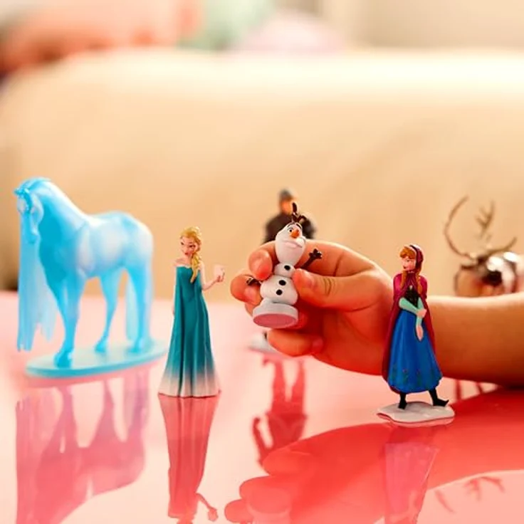 Disney Store Official Die Eiskönigin Völlig unverfroren Spielzeugfigurenset, 8 Figuren mit Elsa, Anna, Olaf, Sven, Kristoff und Nokk, 6-10 cm, ab 3 Jahren geeignet, in blauer Box – Bild 3
