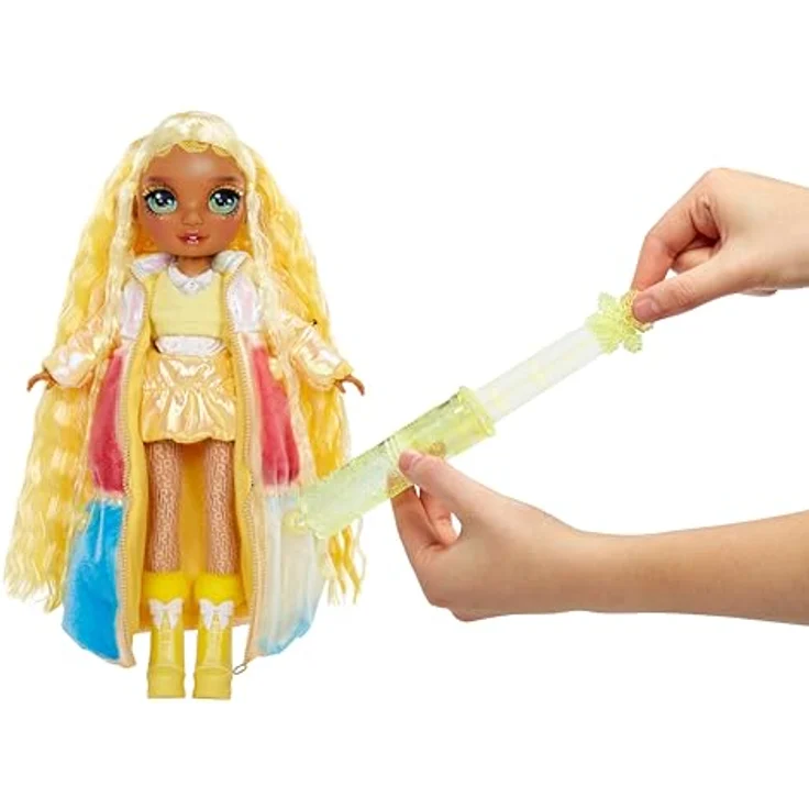 Rainbow High Anziehpuppe Winter Wonderland Doll - Sunny (Yellow), mit magischem Schnee und Schneemann Bastelset – Bild 4