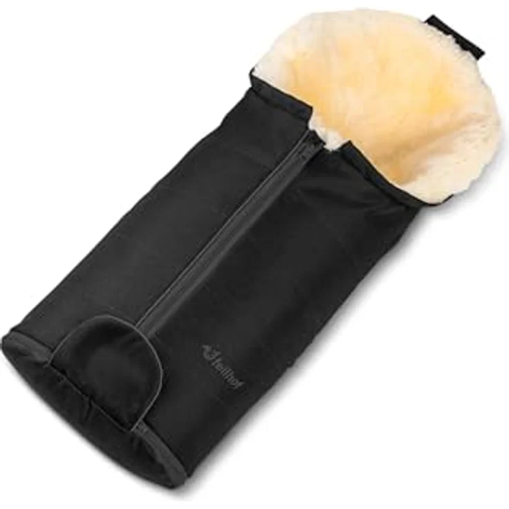 Fellhof Kinderwagenfellsack GASTEIN, Fußsack aus 100% Merino-Lammfell, schwarz, für Babyschale bis 12 Monate, wind- und wasserabweisend, mit Kapuzenfunktion, ÖkoTex zertifiziert – Bild 1