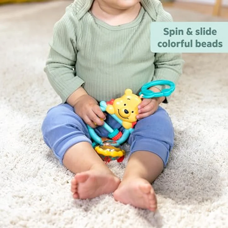 Bright Starts Winnie the Pooh Silly Ole Bundle Gift Set, Greifspielzeug mit 5 sensorischen Spielzeugen für Neugeborene – Bild 5