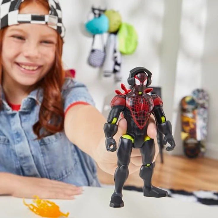 SPIDER-MAN MixMashers Marvel Miles Morales Spider-Man Mix-and-Match Action-Figur mit Zubehör, Schwarz, Millionen Kombinationen, inkl. Rucksack und Kopfhörern – Bild 4