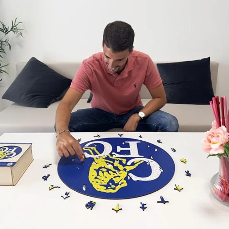 Iconic Puzzles Chelsea Retro Crest Holzpuzzle, Größe M, 270 Teile – Bild 2