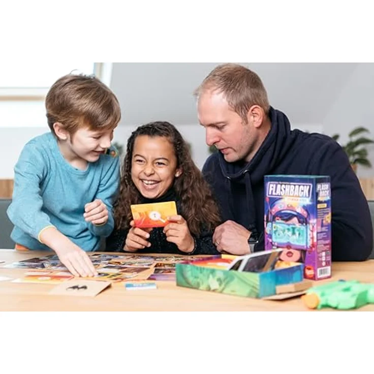 Blackrock Games Flashback Zombie Kidz – Kooperatives Ermittlungsspiel für die ganze Familie, ab 7 Jahren, 1-4 Spieler, 30 Minuten Spielzeit, Gewinner Goldenes Ass 2023 – Bild 3