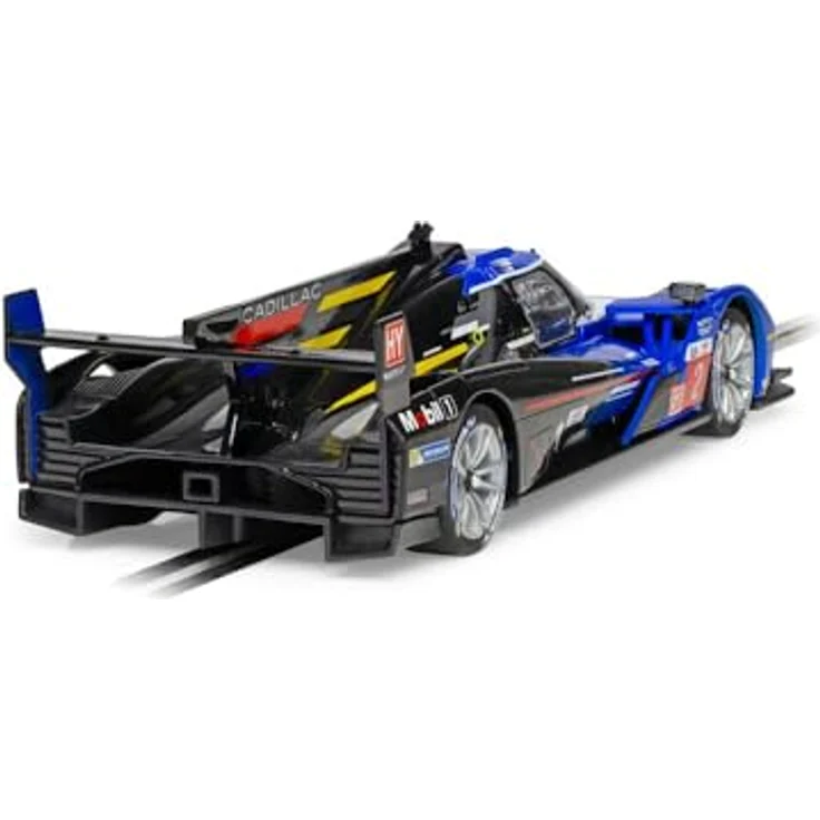 Scalextric C4512 1:32 Cadillac V-Serie R 24h LM23#2 HD, Slotcar mit Fahrerfigur und funktionsfähigen Lichtern, robust für Kinder, Digital Plug kompatibel – Bild 2