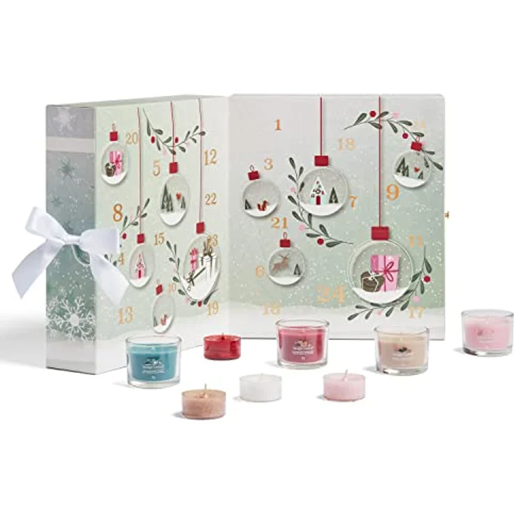 Yankee Candle Adventskalender Buch, Snow Globe Wonderland, duftender Adventskalender für Candle-Fans – Bild 1