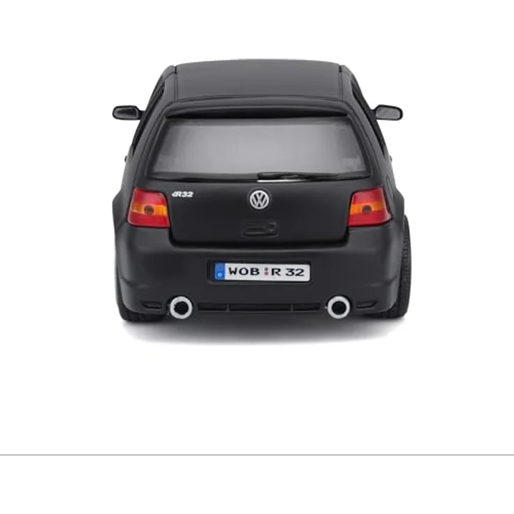 Maisto VW Golf R32: Modellauto im Maßstab 1:24, Türen beweglich, 20 cm, matt schwarz (531290M) – Bild 4