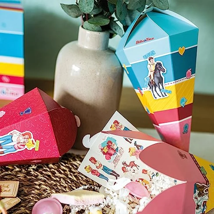 Papierdrachen Schultüten Set, 3 bedruckte 24,5 cm Zuckertüten mit Bibi und Tina Motiv, inkl. dekorativen Moosgummi Aufklebern zum Selbstgestalten – Bild 5