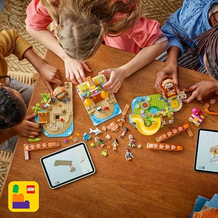 LEGO Friends 42673 Familienurlaub im Strandresort Bausatz, inkl. 6 Minifiguren, Delfin und Schildkröte, 1140 Teile, Mehrfarbig – Bild 4