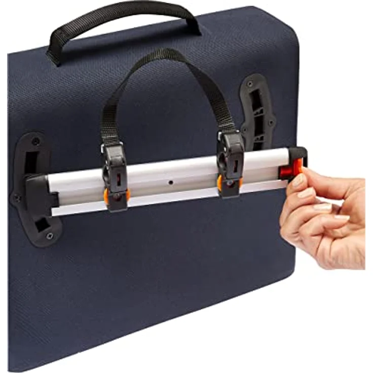 Vaude Bayreuth M, Gepäckträgertasche (12 l) aus 100 % recyceltem Polyester, wasserdicht, mit Laptopfach und Schulterträger, klimaneutral produziert – Bild 7