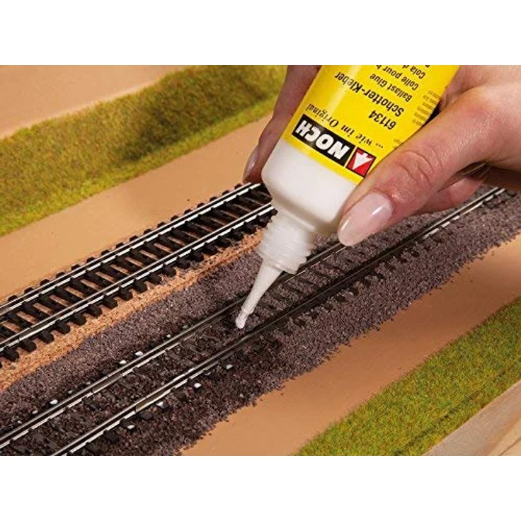 NOCH Profi-Schotter „Granit“, grauer Modellbauschotter, 250 g für Spurweiten N und Z, feine Körnung 0,1 - 0,6 mm, ideal für detailgetreue Gleisbettungen – Bild 4