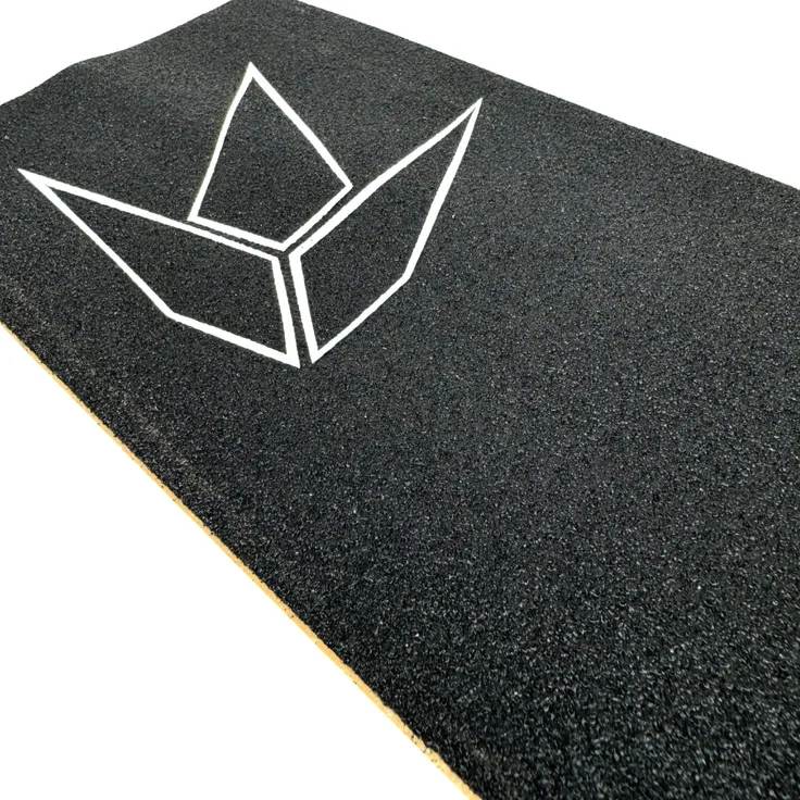 Blunt Stuntscooter Blunt Stunt-Scooter Griptape 152x582mm Tri Logo Angle, Reißfestes PVC Material, Silikoncarbid Grit, Schwarz