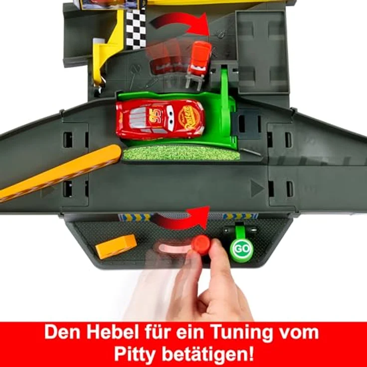 Mattel Disney Pixar Cars Piston Cup Action, Interaktive Rennstrecke mit aufziehbarem Beschleuniger und Siegertreppchen, für Kinder ab 4 Jahren – Bild 4