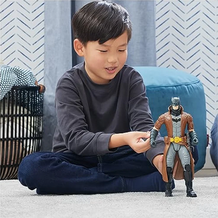 DC Comics, Batman Action-Figur, 30 cm groß, voll beweglich für spannende Abenteuer und actionreiche Stunts, Spielzeug für Kinder ab 3 Jahren – Bild 4