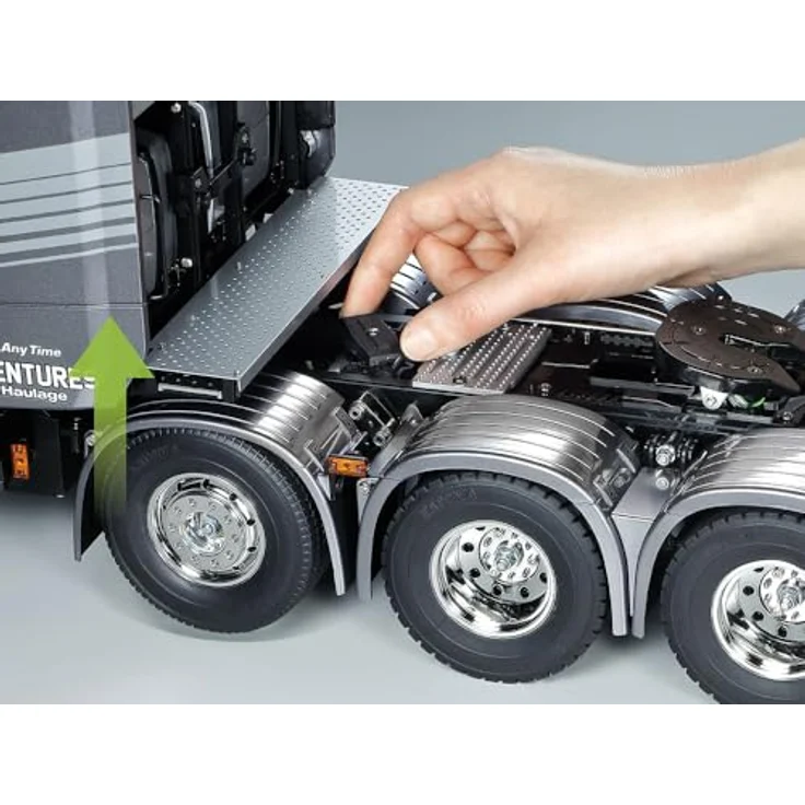 Tamiya 1/14 RC Scania 8x4/4 Gun Metal, Schwerlastzugmaschine mit 3-Gang Schaltgetriebe und lenkbaren Achsen – Bild 4