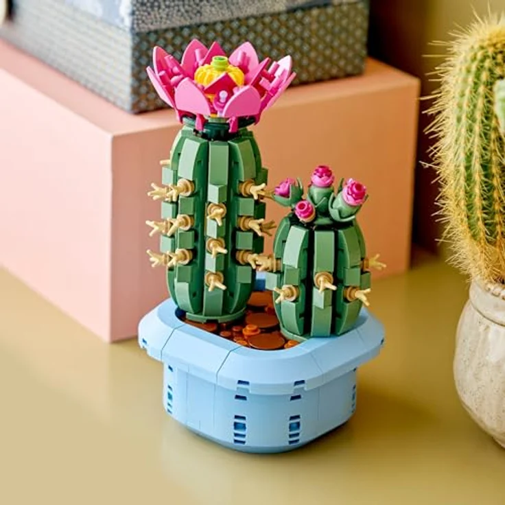 LEGO Botanicals Blühender Kaktus 11509, DIY Deko Set mit 2 Kakteen und pinken Blüten im pastellblauen Topf, Geschenk für Pflanzenfans ab 9 Jahren – Bild 5