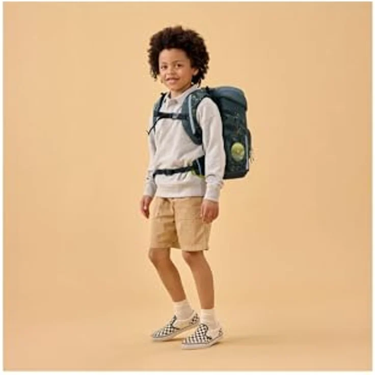 ergobag cubo Set, ergonomischer Schulranzen 5-teilig für 1. Klasse, höhenverstellbar, reflektierend, inklusive Sportbeutel und gefülltem Federmäppchen – Bild 2