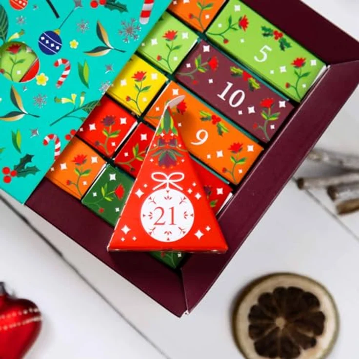 English Tea Shop ETS - BIO Tee Adventskalender "Christmas Vibes only", 24 erntefrische Tees in edlem Design, 25 Pyramidenbeutel – Bild 4