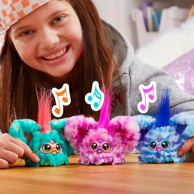 Furby Furblets Ooh-Koo Mini-Freund, über 45 Geräusche, Rockmusik & Sätze in Furbisch, elektronisches Spielzeug, blau-weiß, für Kinder ab 6 – Bild 5