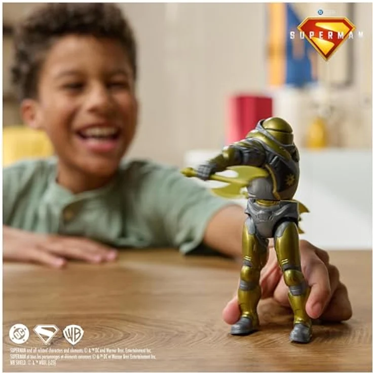 DC Comics Superman - Deluxe Action-Figur The Hammer, 15 cm mit 2 Äxten und speziellen Battle Moves, Spielzeug für Kinder ab 4 Jahren – Bild 3