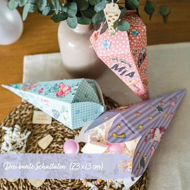 Papierdrachen 3 Bedruckte Schultüten zur Einschulung, 24,5 cm groß, in Rosa und Türkis, inkl. dekorativen Moosgummi Aufklebern – Bild 2