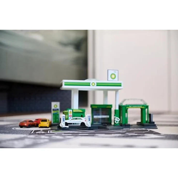 Majorette Petrol Station BP inkl. Iveco Eurocargo Tankwagen, Spielzeug-Tankstelle mit Waschanlage, Shop & Zapfsäulen, Spielset für Kinder ab 5 Jahren, 17x28x10 cm – Bild 3