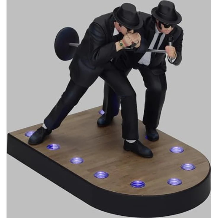 SD TOYS The Blues Brothers Figurenset Elwood & Jake Blues 2 Figuren aus Kunststoff, 16 cm groß, Szene aus dem Palace Hotel, beleuchtet von Scheinwerfern. – Bild 3