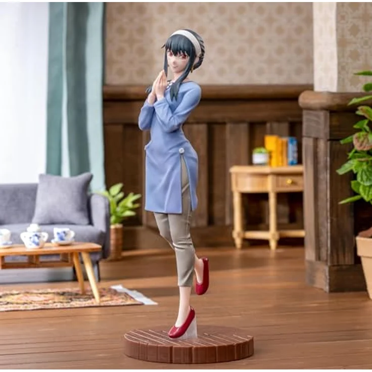 SEGA Spy x Family Luminasta PVC Statue Yor Forger, 21 cm, offizielles Lizenzprodukt mit Standfuß – Bild 3