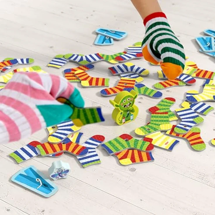 HABA Socken Zocken Jubiläums-Edition Familienspiel ab 4 Jahren Inkl. echter Socken & Holzfiguren 20 Jahre Sonderedition - 2011722001, Brettspiel mit echten Socken & Holzfiguren – Bild 3