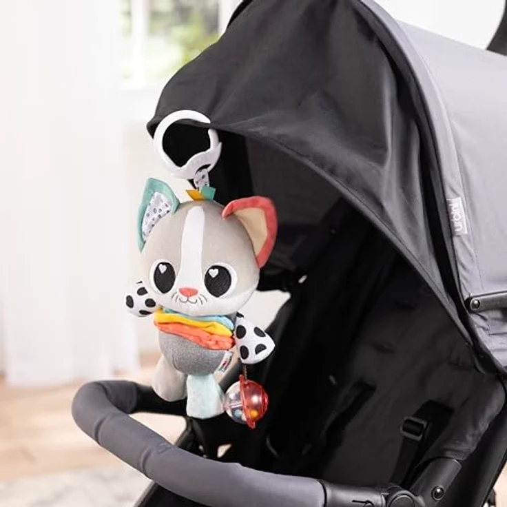 Lamaze Millie die Katze, Kinderwagen-Spielzeug zum Anklipsen mit verschiedenen Texturen, Rassel, Knisterohren und Satinbändern – Sensorik-Spielzeug für Babys ab 0 Monaten in Grau – Bild 3