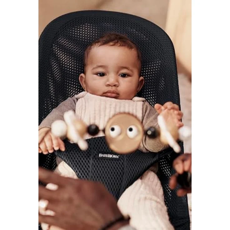 BabyBjörn Spielzeug für Babywippe, Fröhliche Augen, schwarz & weiß, BPA- und PVC-frei, entwicklungsfördernd – Bild 2