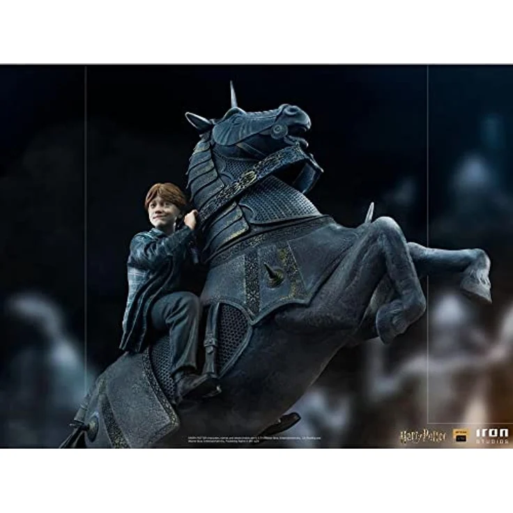 Iron Studios Deluxe: Harry Potter - Ron Weasley at The Wizard Chess Art Scale Statue (1/10) (WBHPM40521-10) – Bild 2