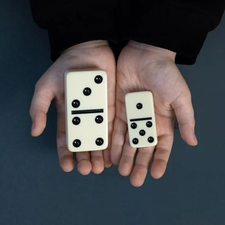 Queensell Mega Großes 3"-Domino-Set für Erwachsene und Kinder, Doppel-6 Domino-Klassiker mit 28 Steinen und eleganter Geschenkbox – Bild 5