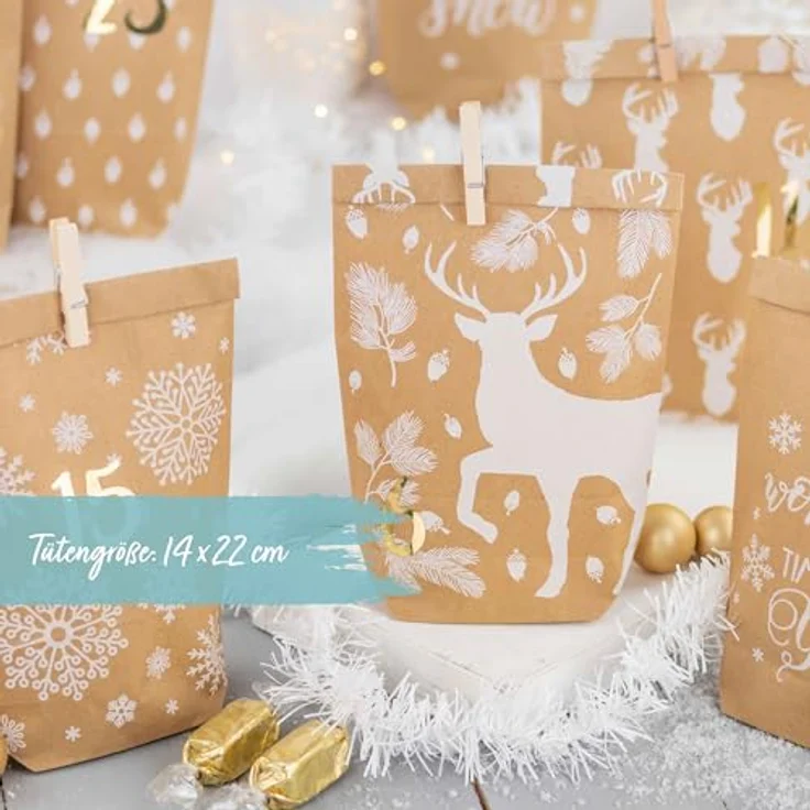 Papierdrachen Adventskalender 2025, DIY Befüllbarer Weihnachten Kalender mit 24 bedruckten Kraftpapiertüten, Motiv Cozy Winter weiß, inkl. Zahlenaufklebern & Klammern, wiederverwendbar – Bild 4