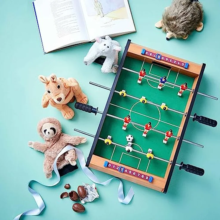 BUTLERS Tischkicker GOOOALIAT (51 x 31 cm) Mini Kicker für Kinder und Erwachsene -Junior Fußball Tisch Spiel mit Ball und Standsanzeige – Bild 2