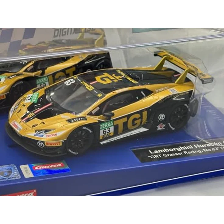 Carrera Lamborghini Huracán GT3 Evo2 'GRT Grasser Racing, Slotcar im Maßstab 1:32 mit realistischen Lichtfunktionen und digitaler Steuerung, Startnummer 63 – Bild 2