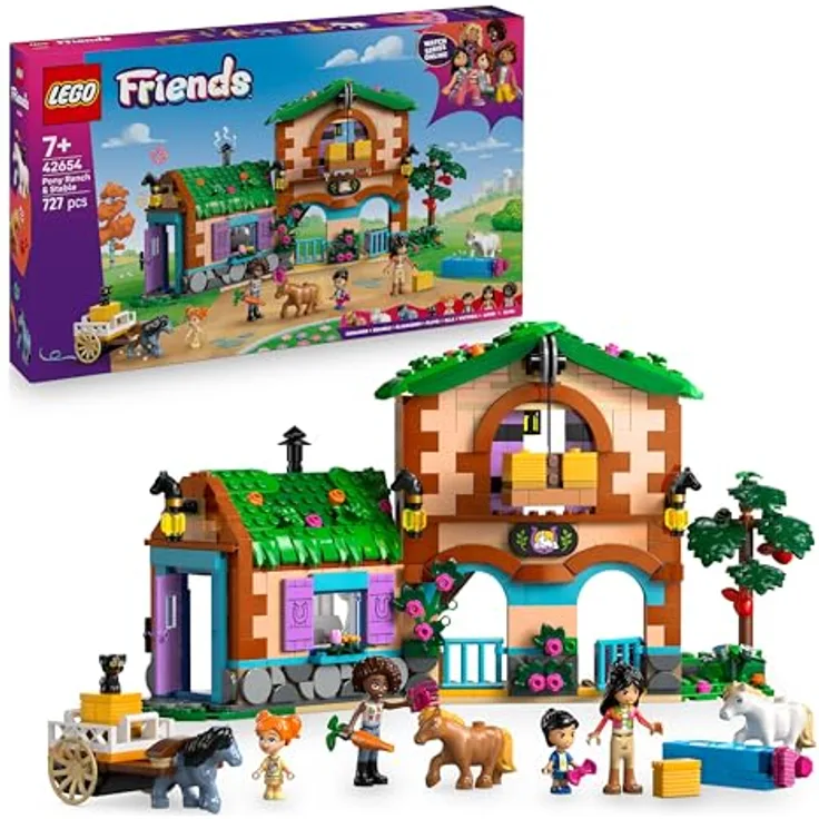 LEGO Friends 42654 Ponyhof & Stall Bausatz, Spielset mit 727 Teilen, Heulift und Zubehör für Pferdefans, Mehrfarbig